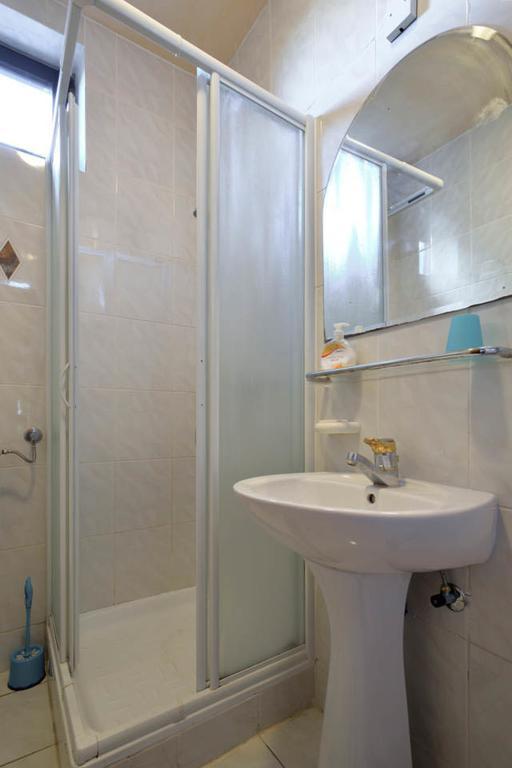 לוסיה Apartments Rosemary מראה חיצוני תמונה